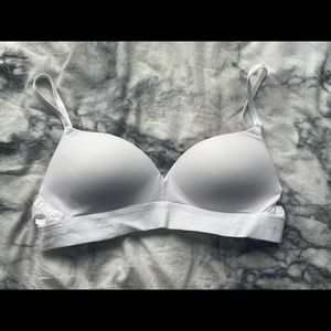 NWOT Victoria secret wear everywhere push-up bra